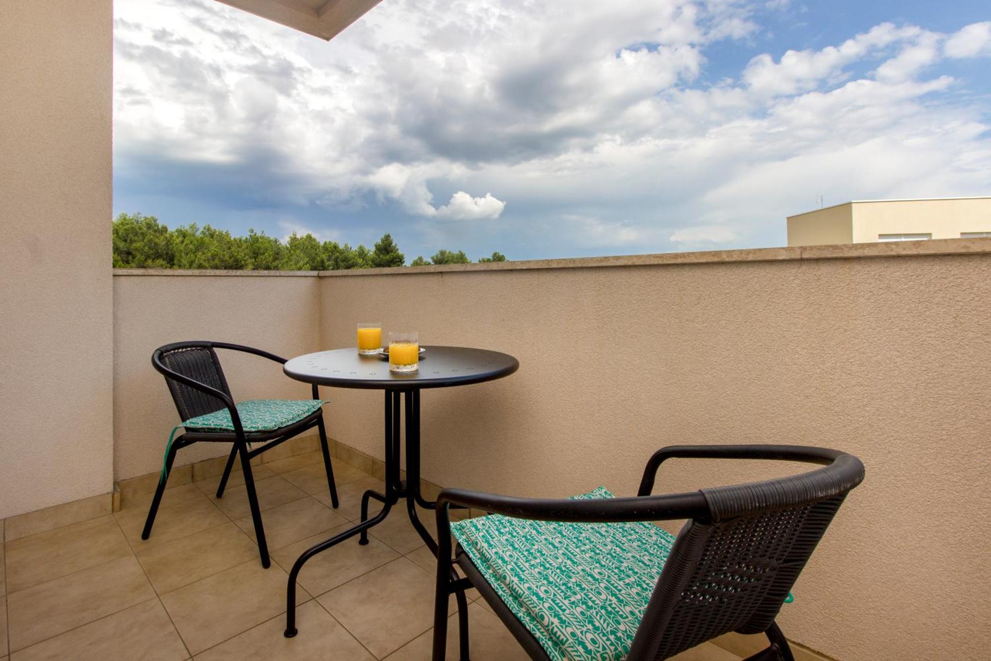Apartmani Gnjidic Srima Exterior foto
